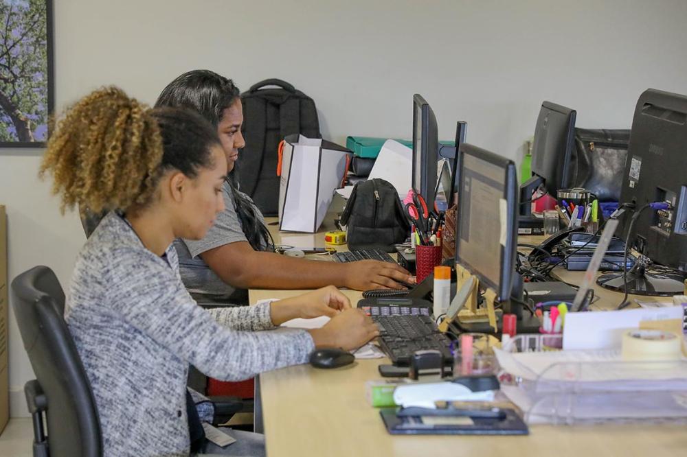 Capa da notícia: Iniciativas do Governo do Distrito Federal ajudam jovens a entrar no mercado de trabalho